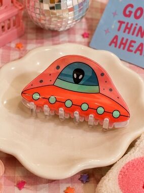 UFO Space Alien Hair Claw Clip New